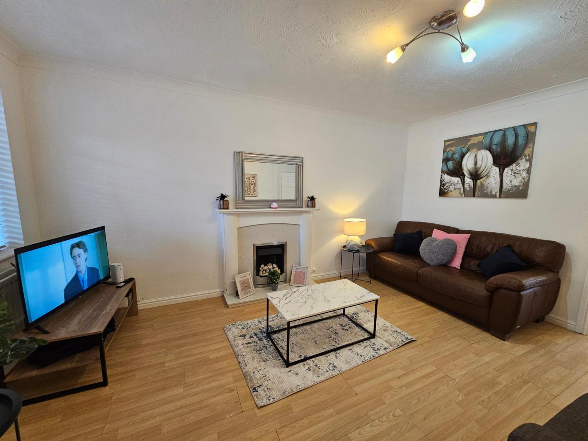 Holiday home Sigerson House Long Sleep 5 Free Parking Swindon