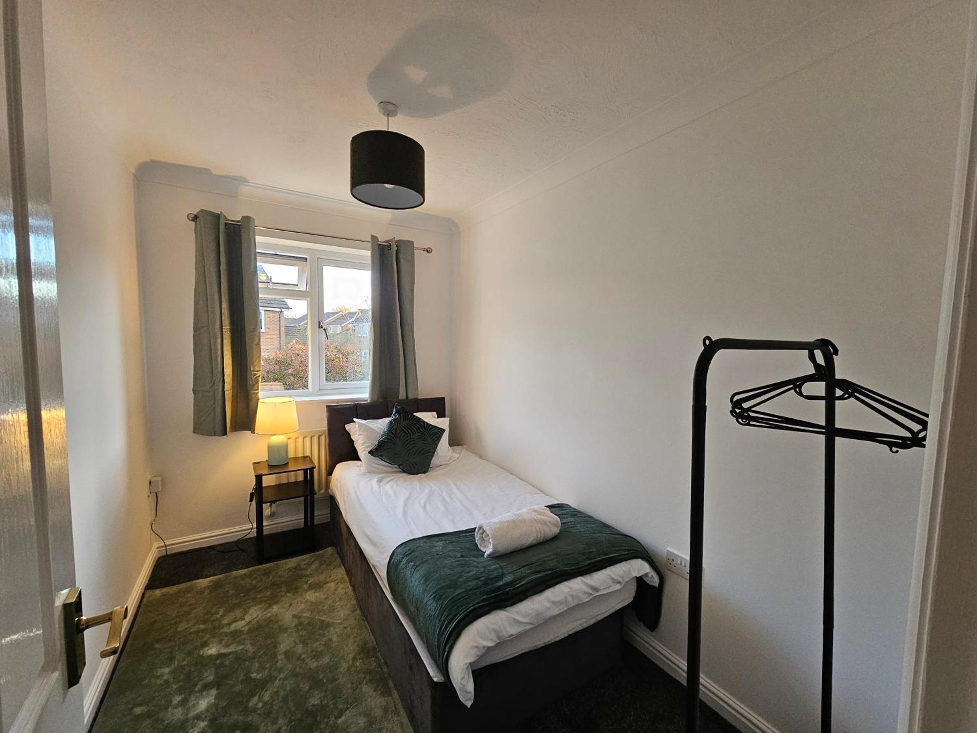 Sigerson House Long Sleep 5 Free Parking Holiday home